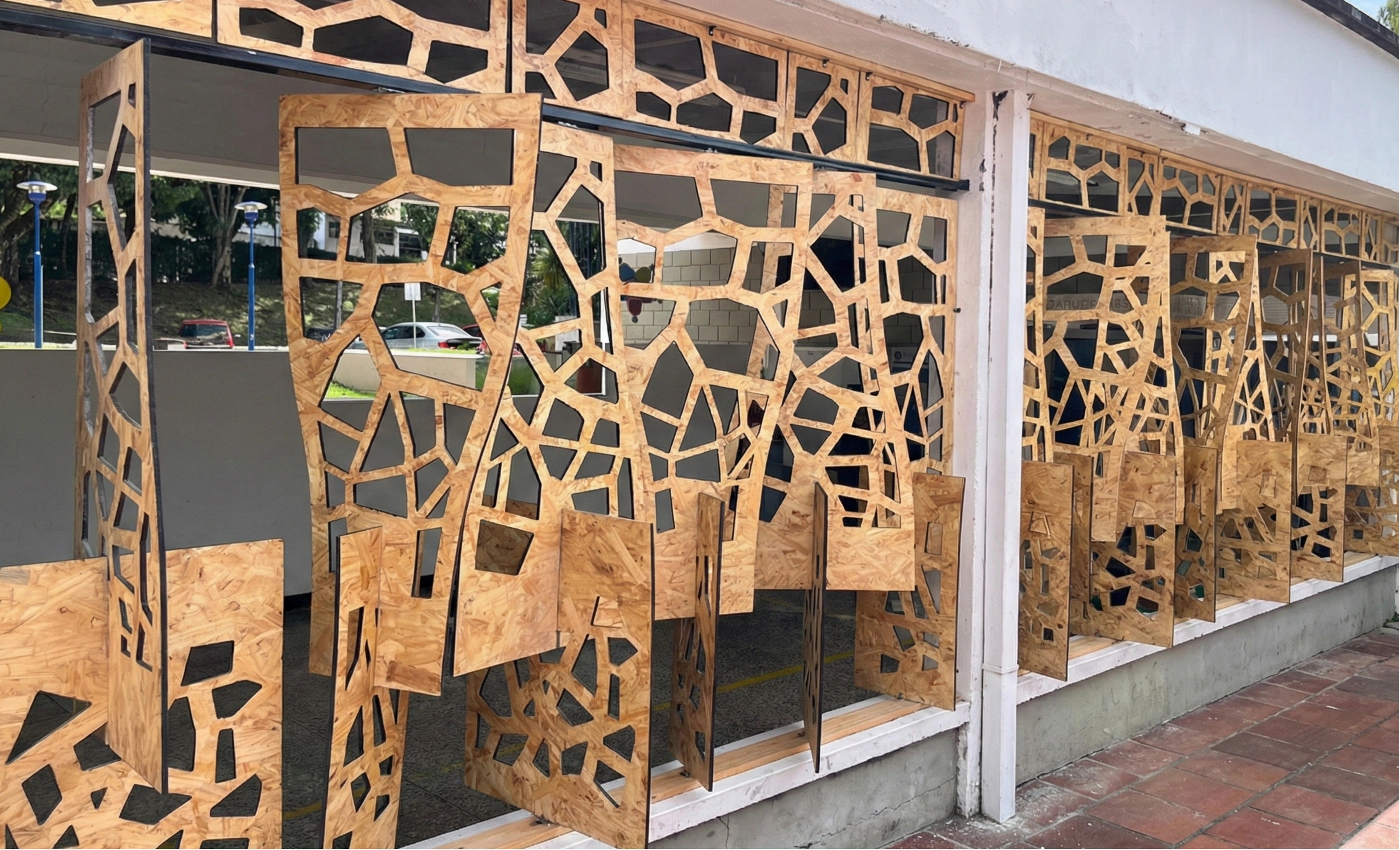 ADAPTIVE SOLAR SCREEN — architectural visualization (built screen)