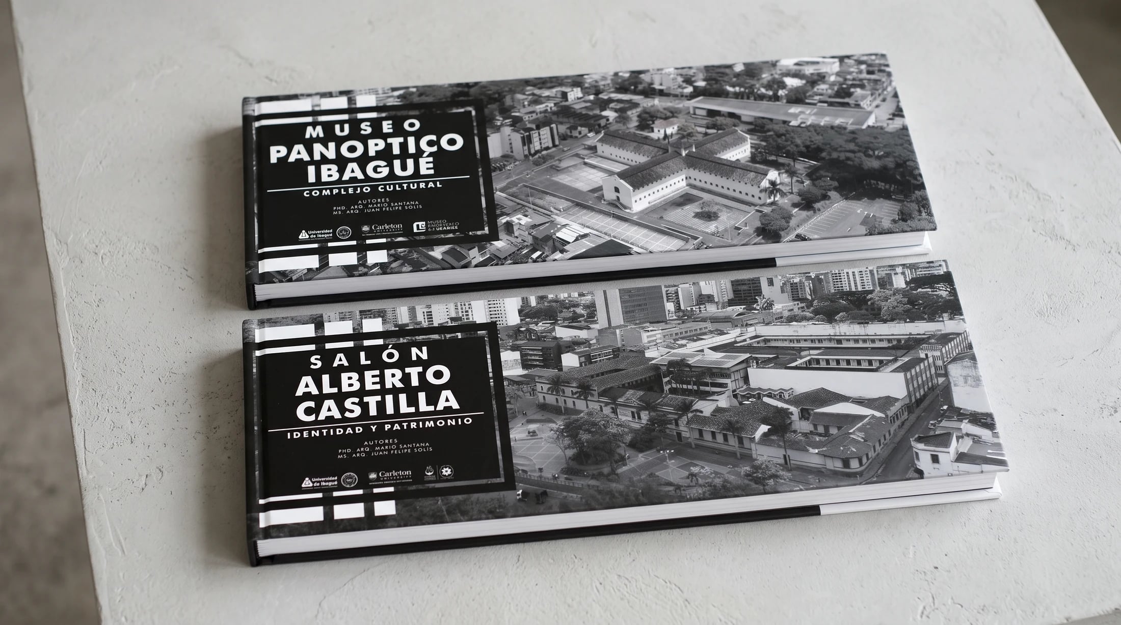 Book mockups for the Salón Alberto Castilla and Museo Panóptico publications